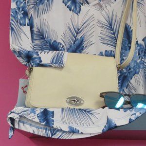 Lavive purse or clutch